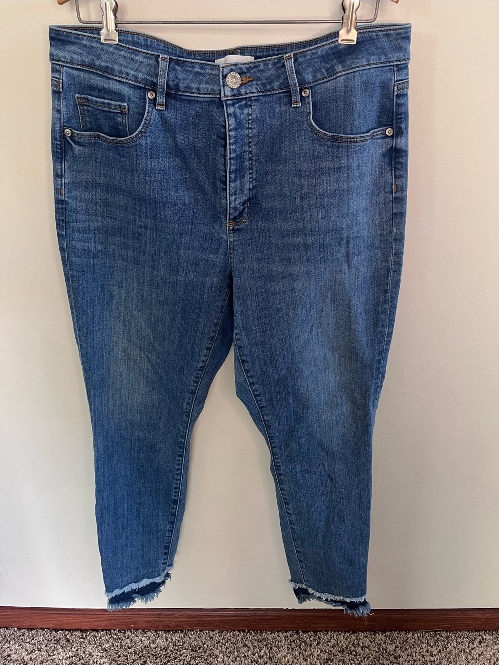 Loft Curvy Skinny Jeans‎ Womens 32/14 Blue Sustainable Style Frayed Hem Denim